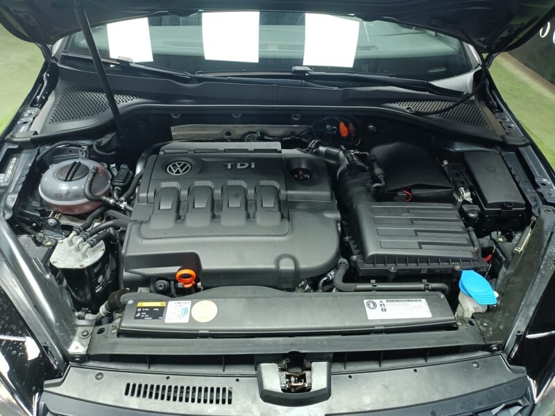 VOLSWAGEN GOLF VII GTD