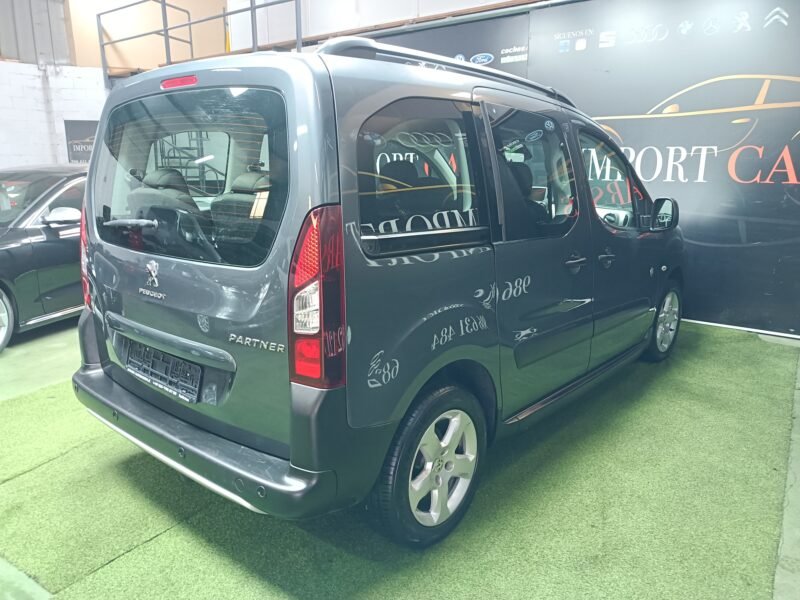 PEUGEOT PARTNERT HDI 7 PLAZAS OUTDOOR
