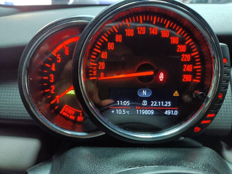 MINI Cooper 1.5 DCI