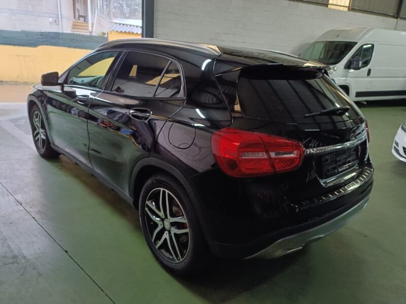 MERCEDES-BENZ GLA 200 CDI 200 CDI