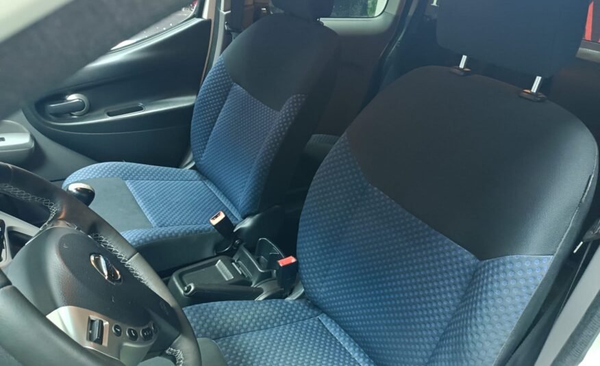 NISSAN NV 200 EVALIA