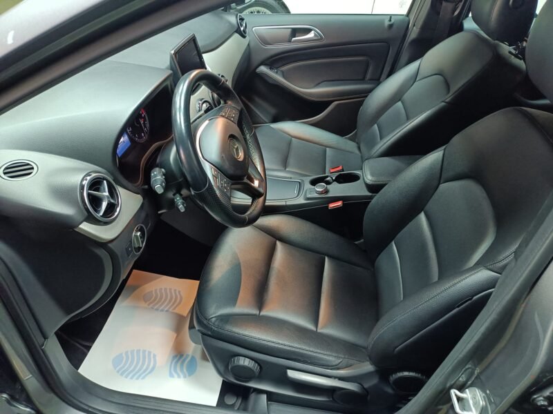 MERCEDES-BENZ B220 220 CDI