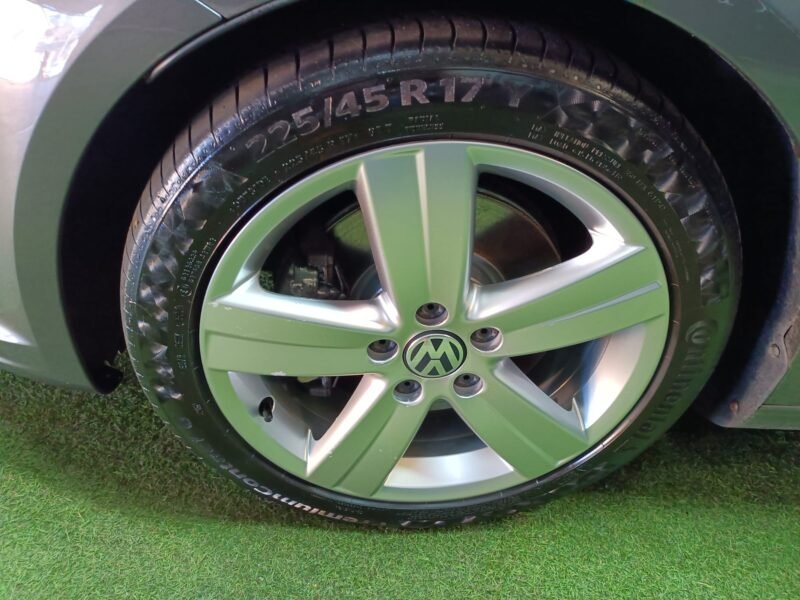 VOLSWAGUEN Touran 2.0 tdi