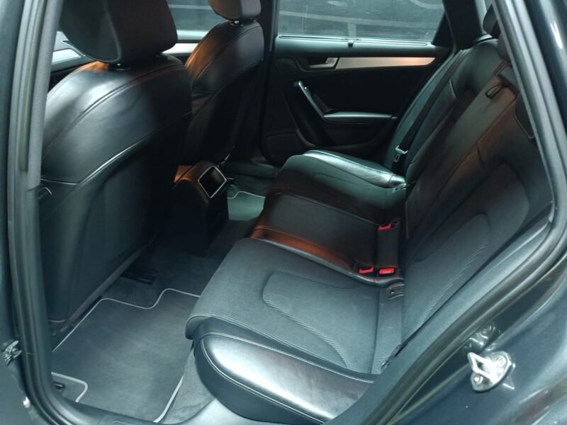 AUDI A-4 AVANT 2.0 TDI 150 SLINE