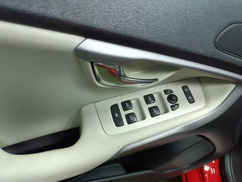 VOLVO V40 2.0 AUTOMATICO