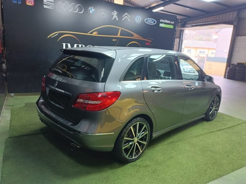 MERCEDES-BENZ Clase B 220 CDI