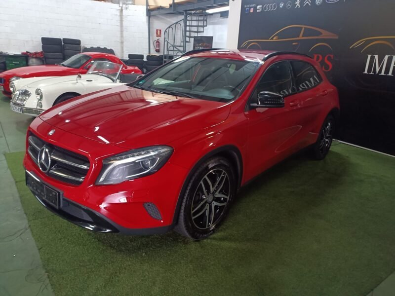 MERCEDES-BENZ GLA 200 CDI