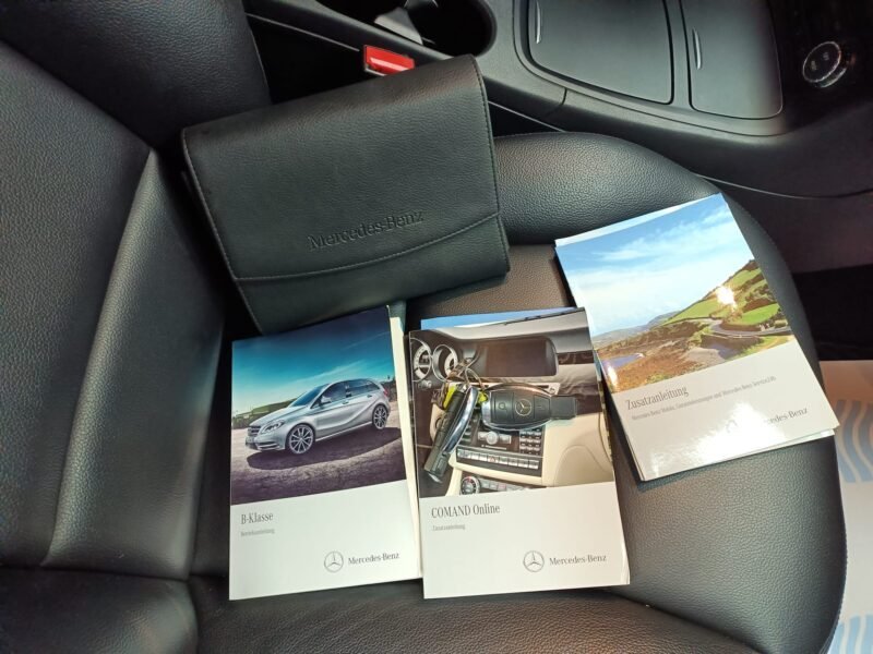 MERCEDES-BENZ Clase B 220 CDI