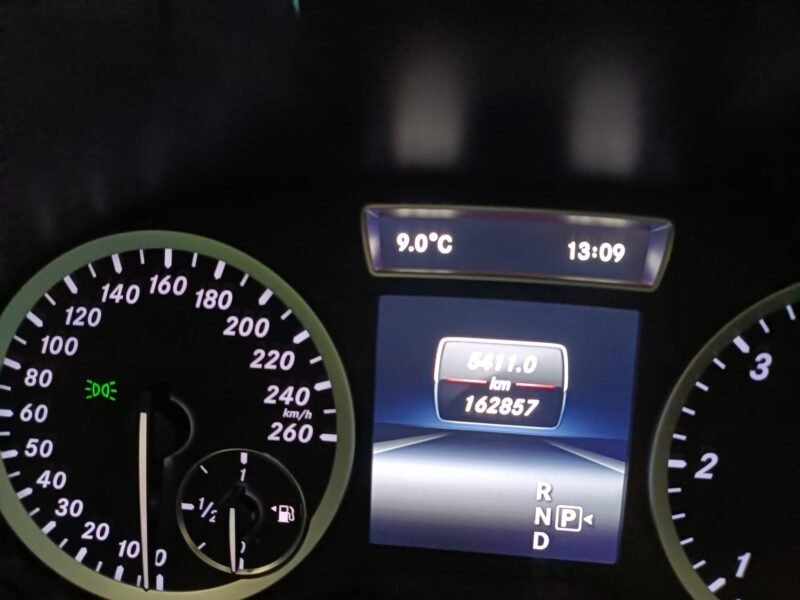 MERCEDES-BENZ Clase B 220 CDI