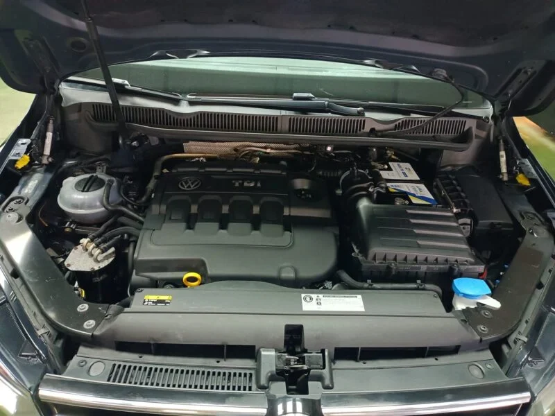 VOLKSWAGEN Touran 2.0 tdi
