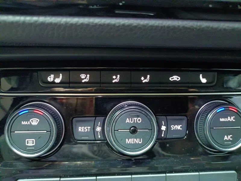 VOLKSWAGEN Touran 2.0 tdi