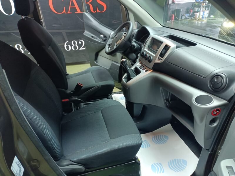 NISSAN NV200 EVALIA 7 PLAZAS