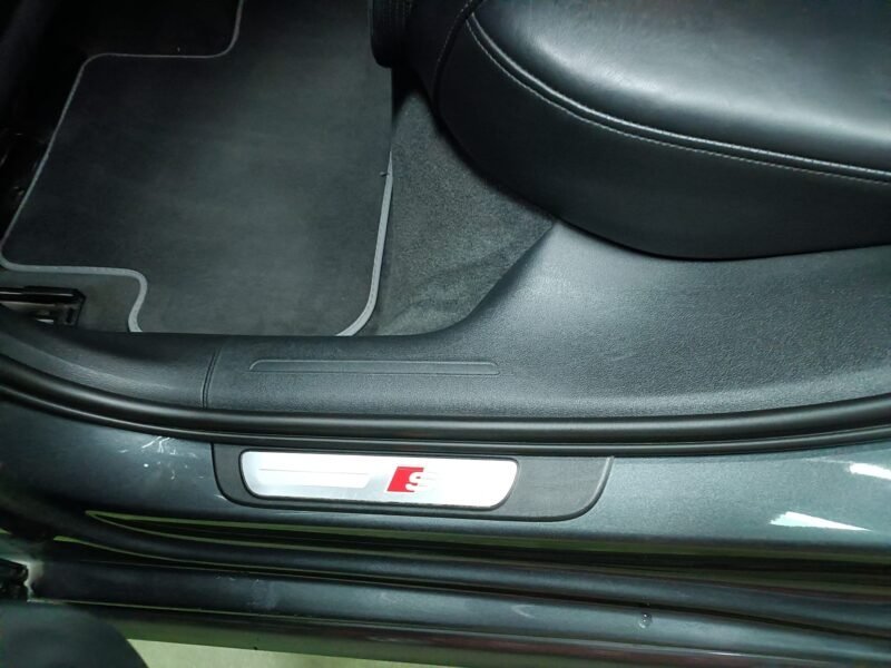 AUDI A4 Avant 2.0 TDI 150 SLINE