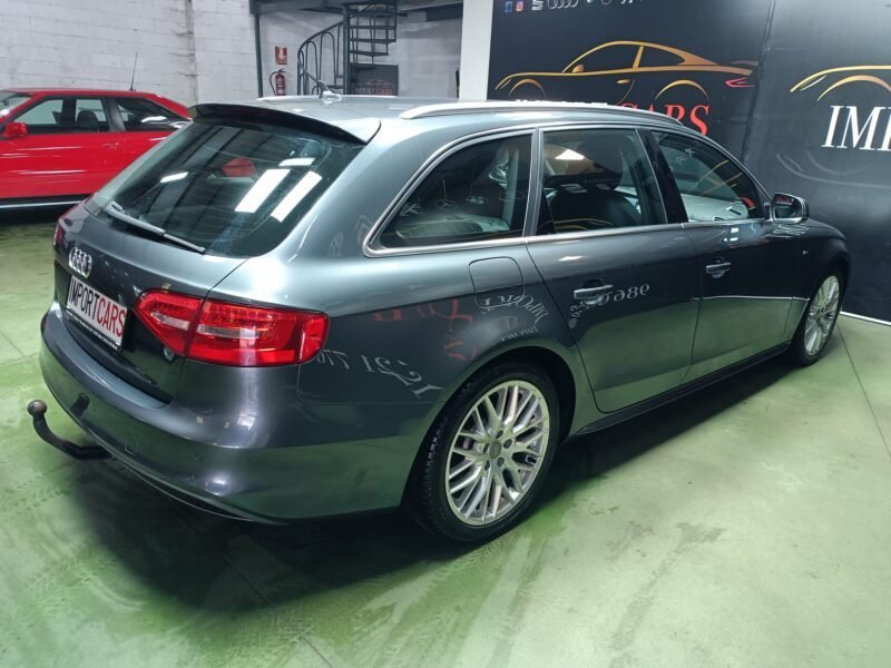 AUDI A4 Avant 2.0 TDI 150 SLINE
