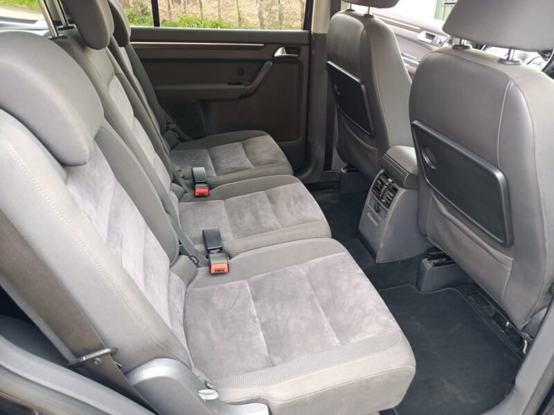 VOLKSWAGEN Touran 2.0 tdi