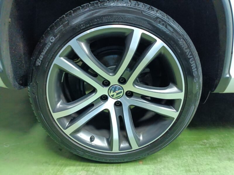 VOLKSWAGEN Tiguan CITYSCAPE