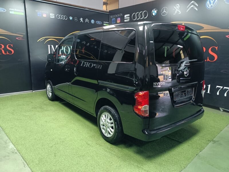 NISSAN NV200 200 EVALIA 110 C.V 6 VELOCIDADES