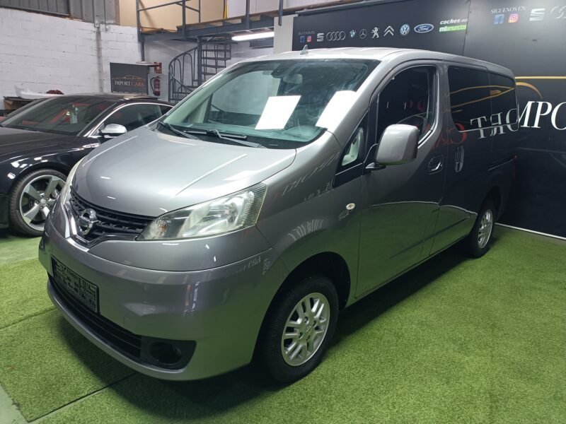 NISSAN NV200 EVALIA 90 C.V 5 PLAZAS