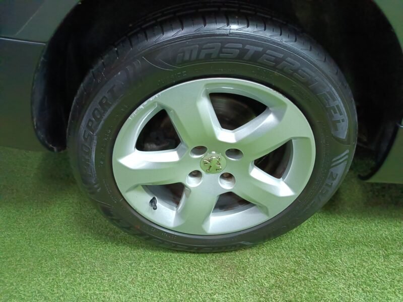 PEUGEOT PARTNER HDI 7 PLAZAS OUTDOOR