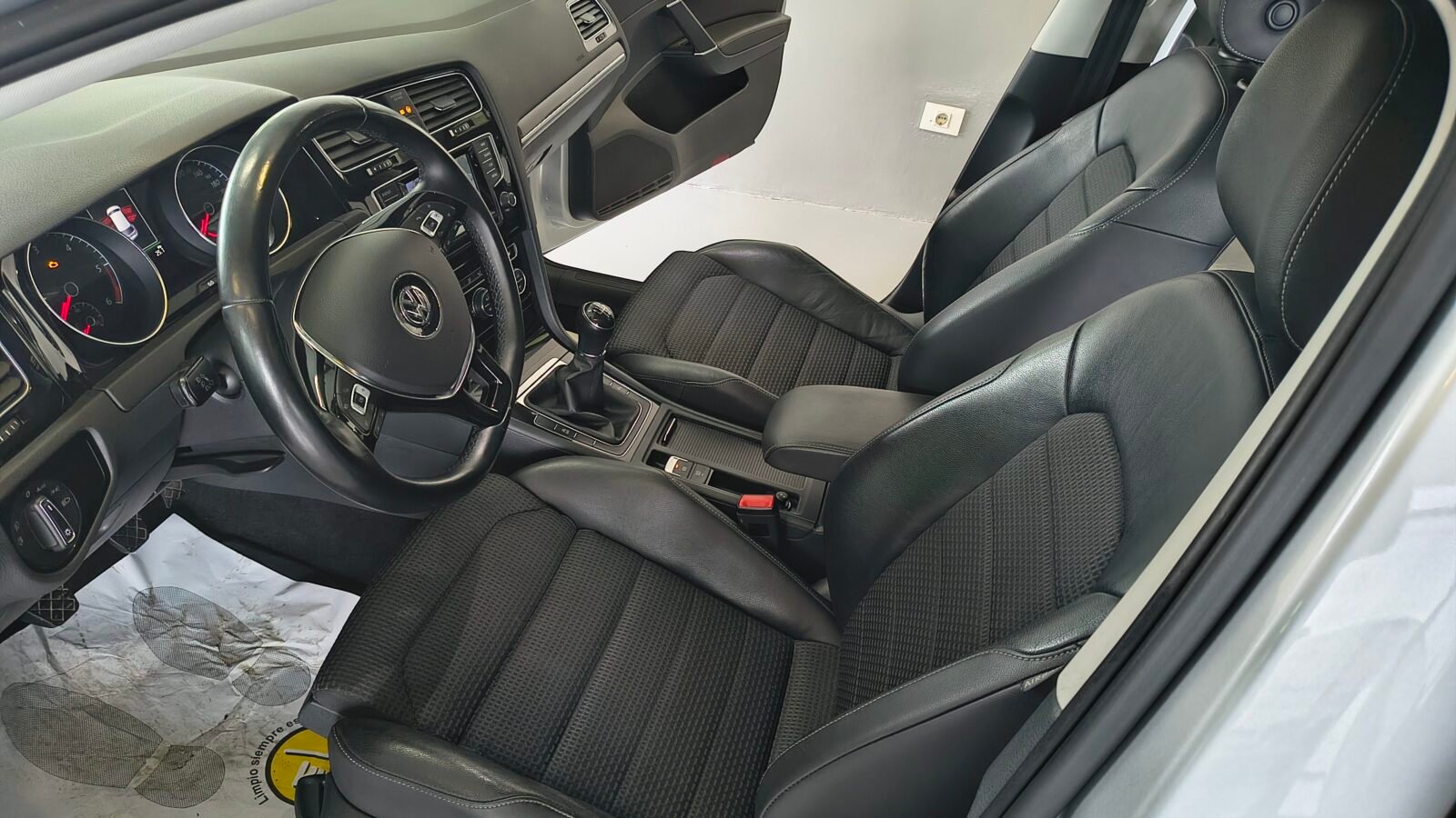 VOLKSWAGEN GOLF 2.0 tdi