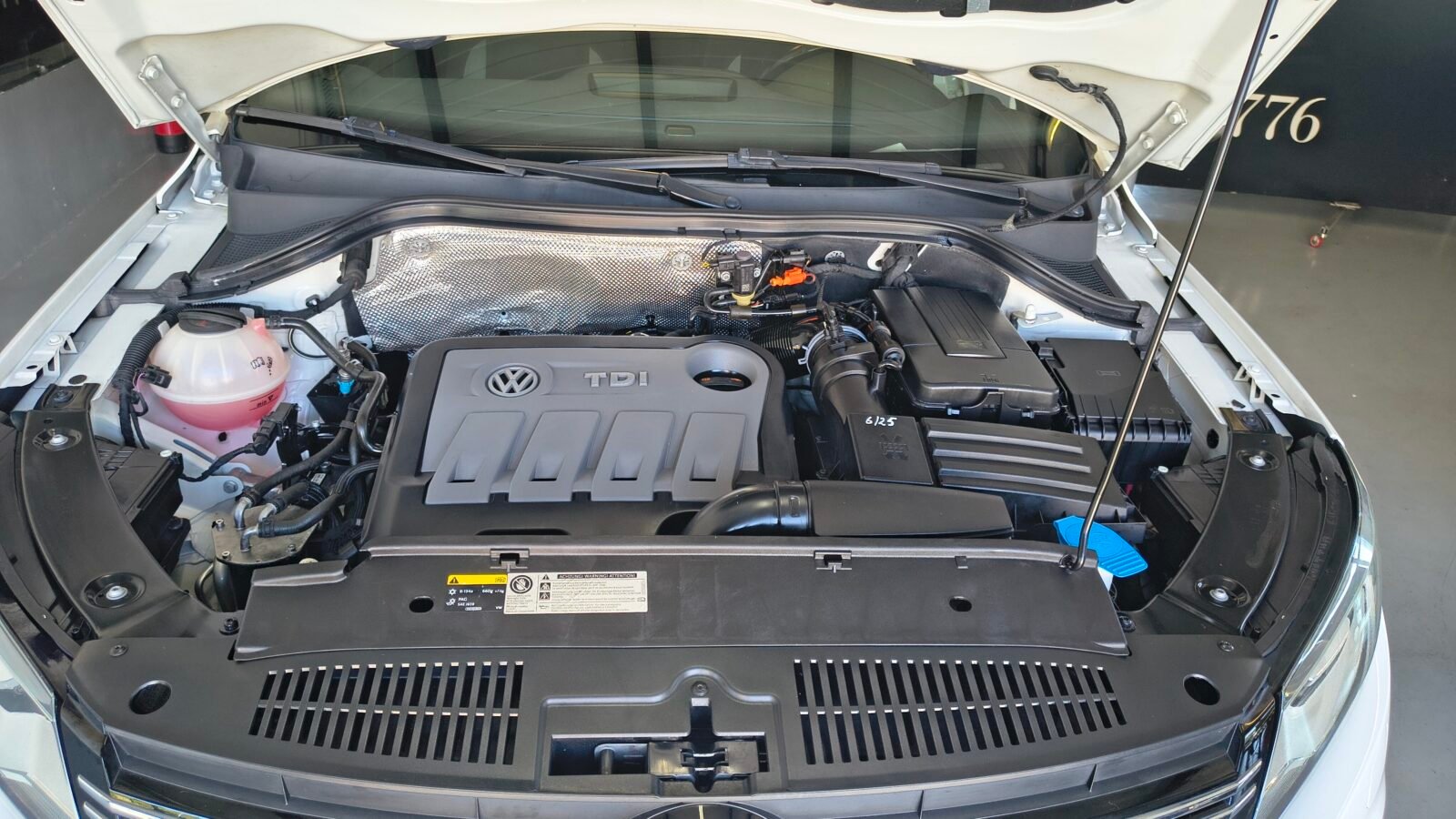 VOLKSWAGEN Tiguan RLINE 4 MOTION
