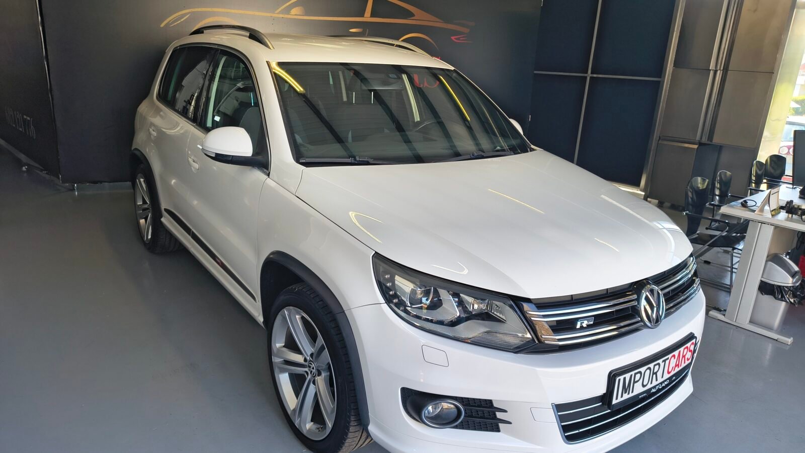 VOLKSWAGEN Tiguan RLINE 4 MOTION
