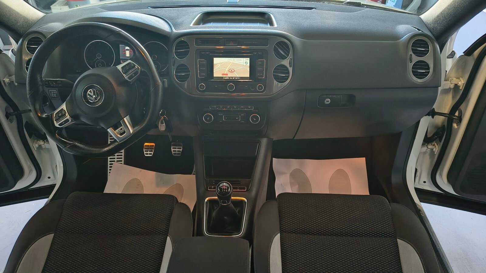 VOLKSWAGEN Tiguan RLINE 4 MOTION