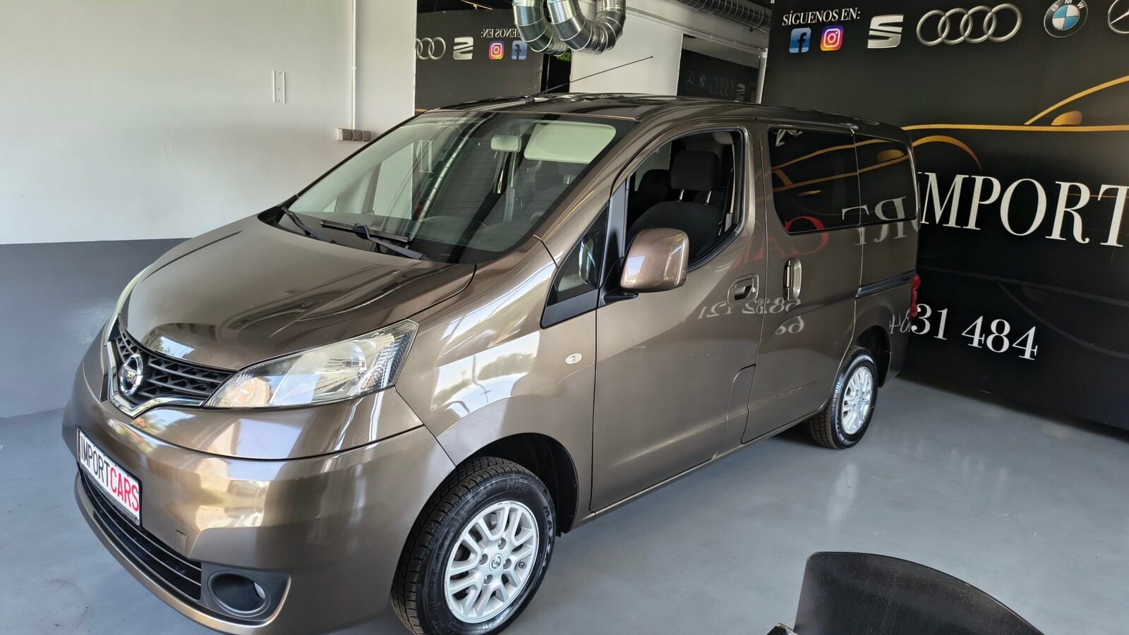 NISSAN NV200 7 PLAZAS
