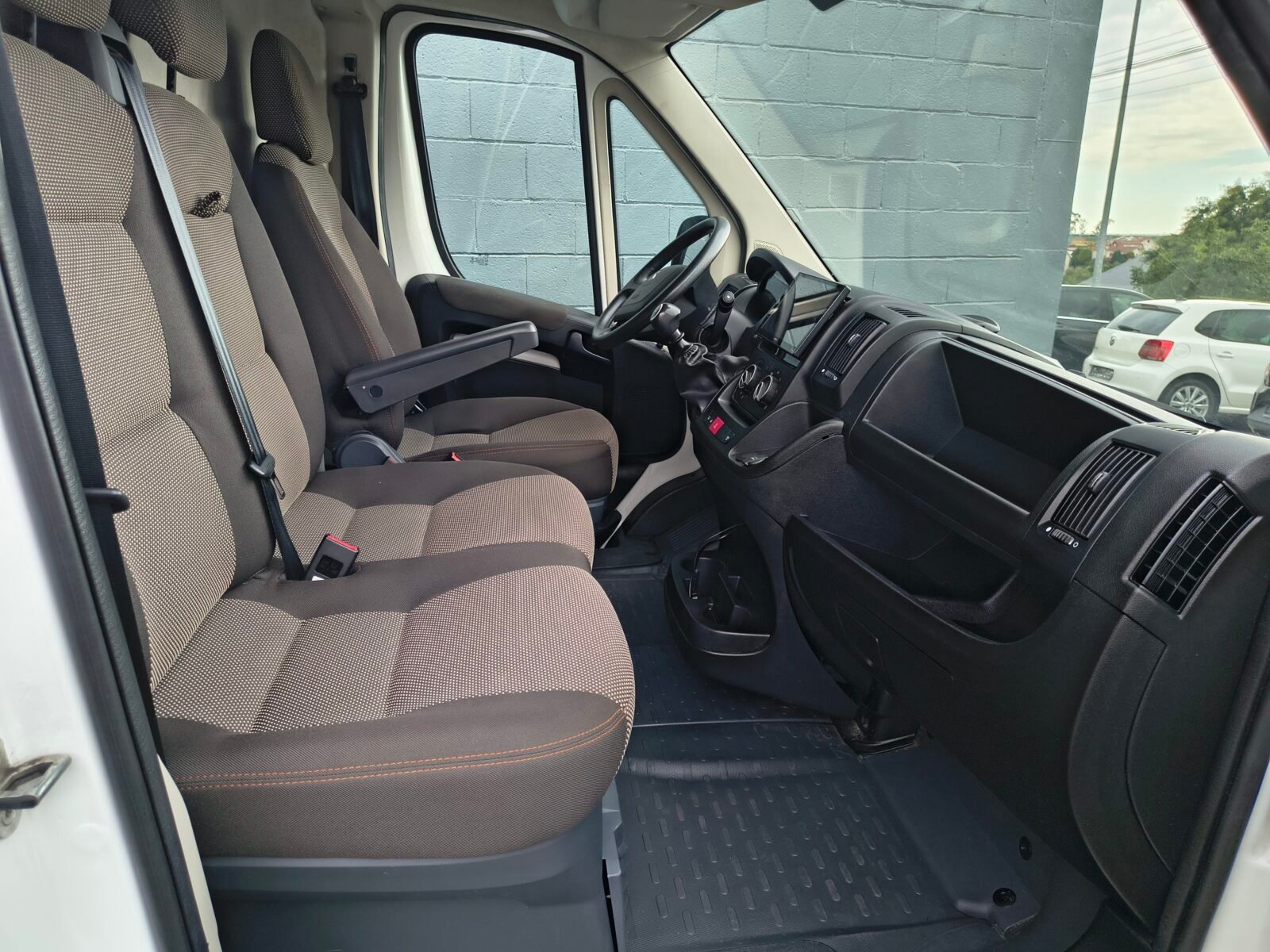 PEUGEOT boxer 3 plazas