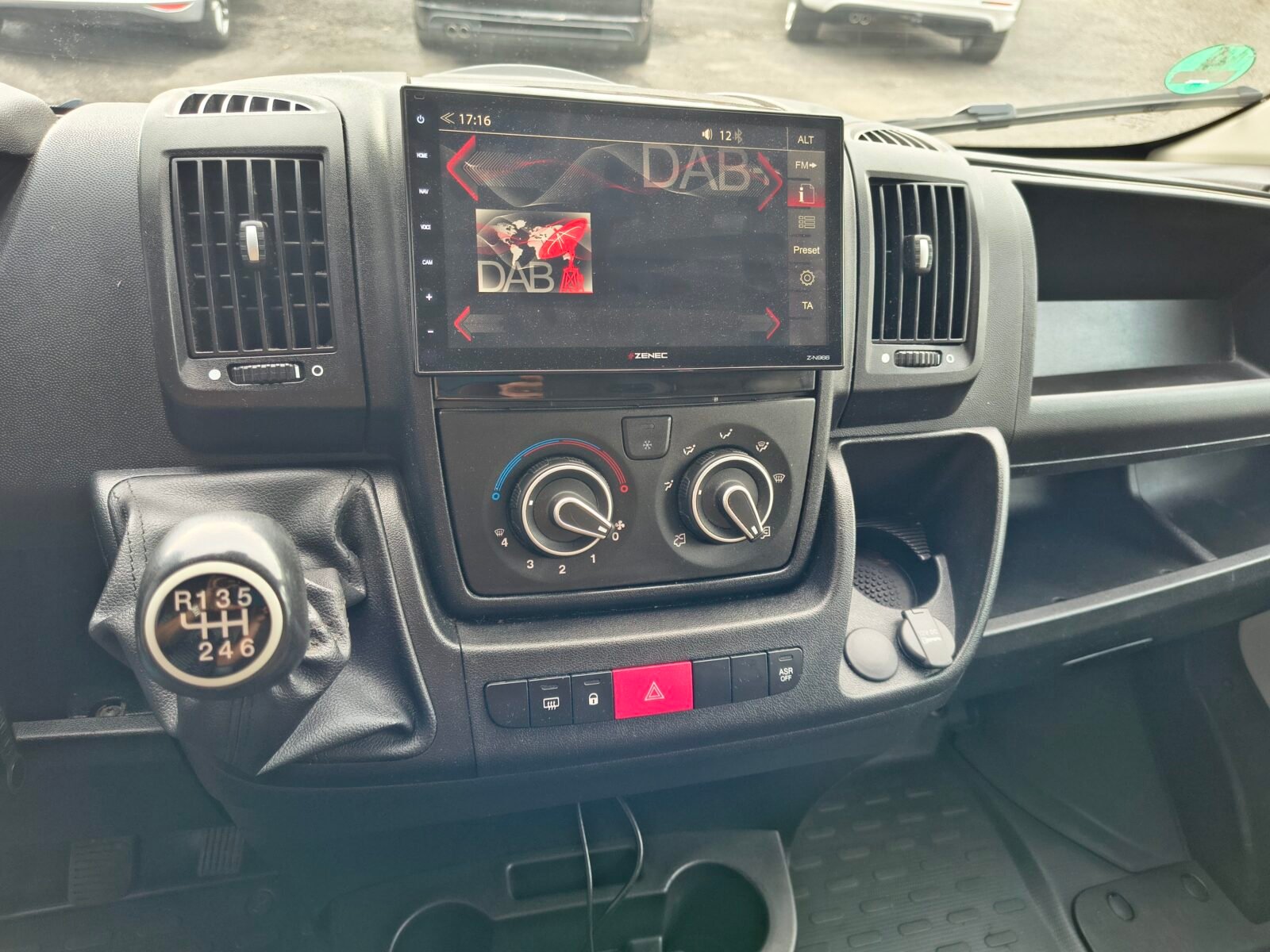 PEUGEOT boxer 3 plazas