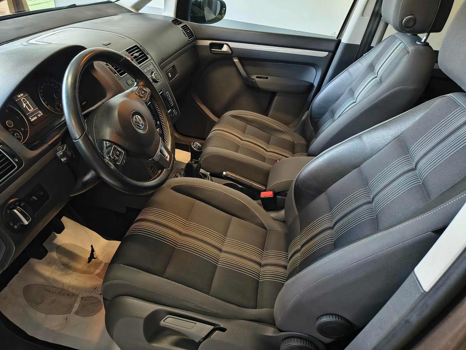 VOLSWAGUEN Touran 2.0 TDI MACHT